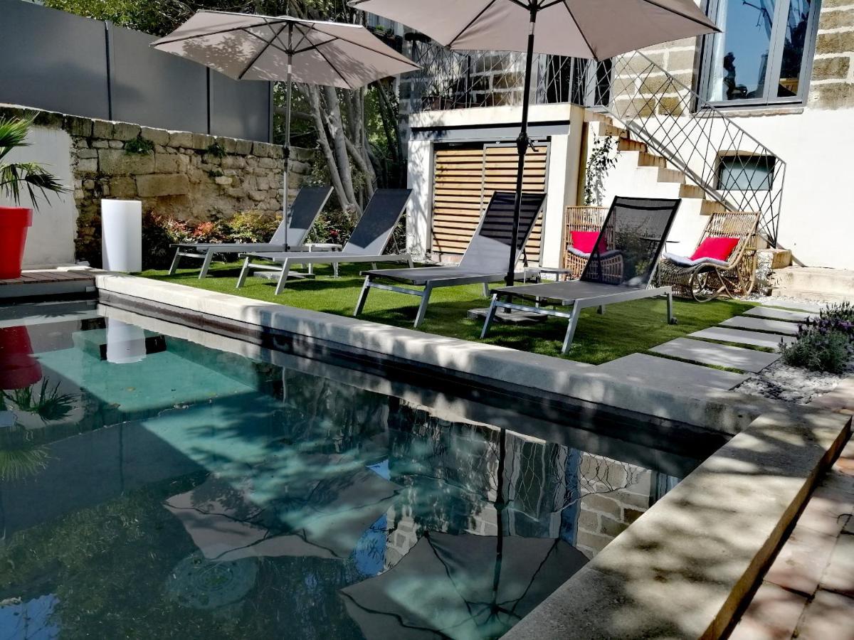 La Maison Grivolas Appartements Et Maison D'Hotes アヴィニョン エクステリア 写真