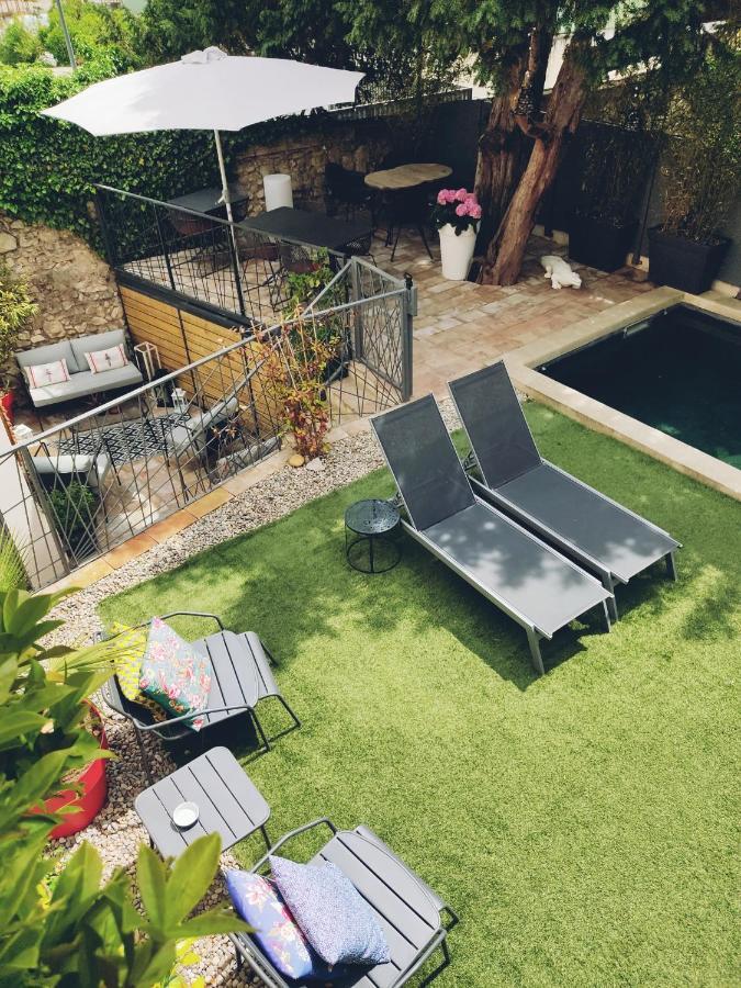 La Maison Grivolas Appartements Et Maison D'Hotes アヴィニョン エクステリア 写真