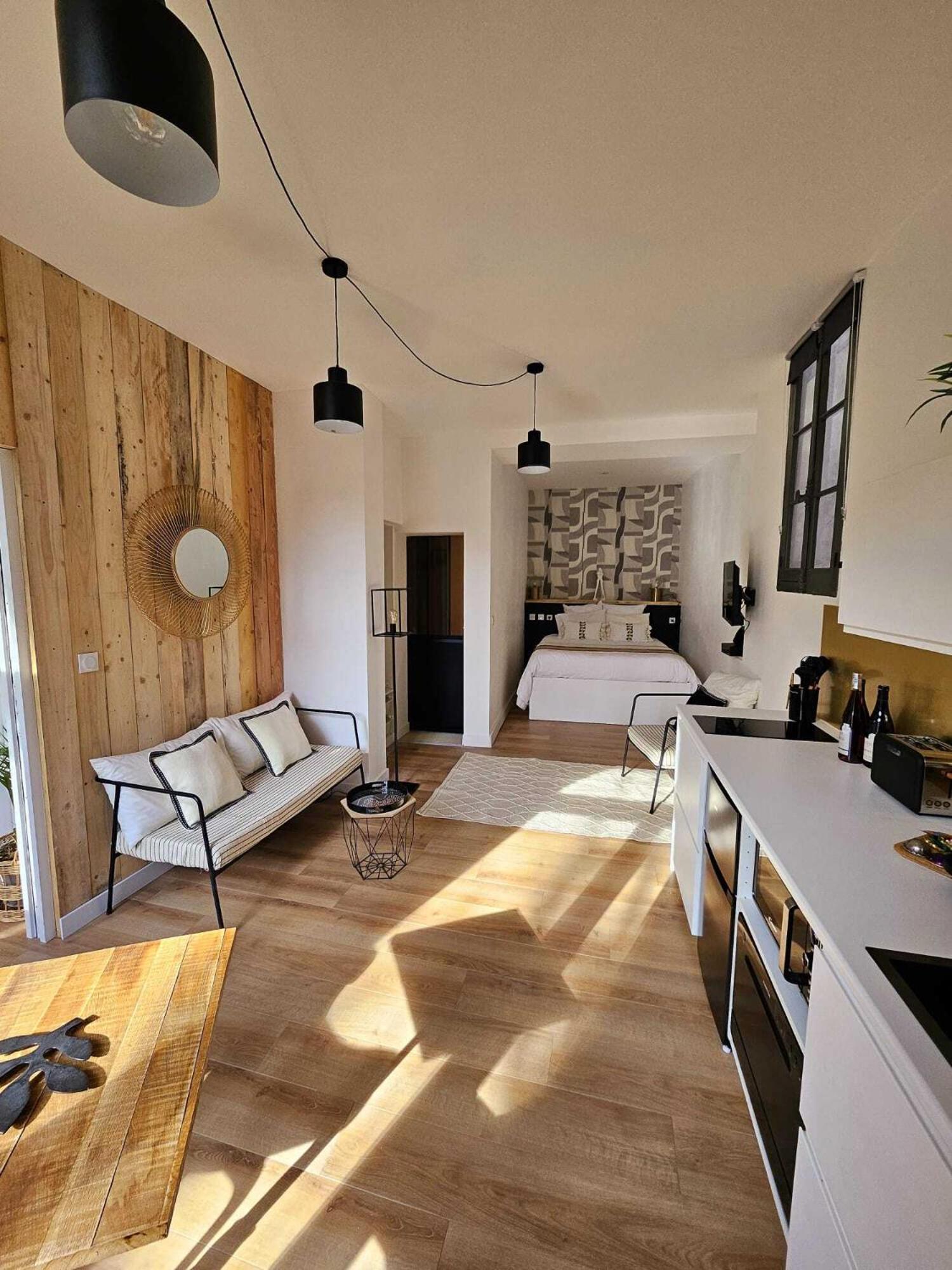 La Maison Grivolas Appartements Et Maison D'Hotes アヴィニョン エクステリア 写真