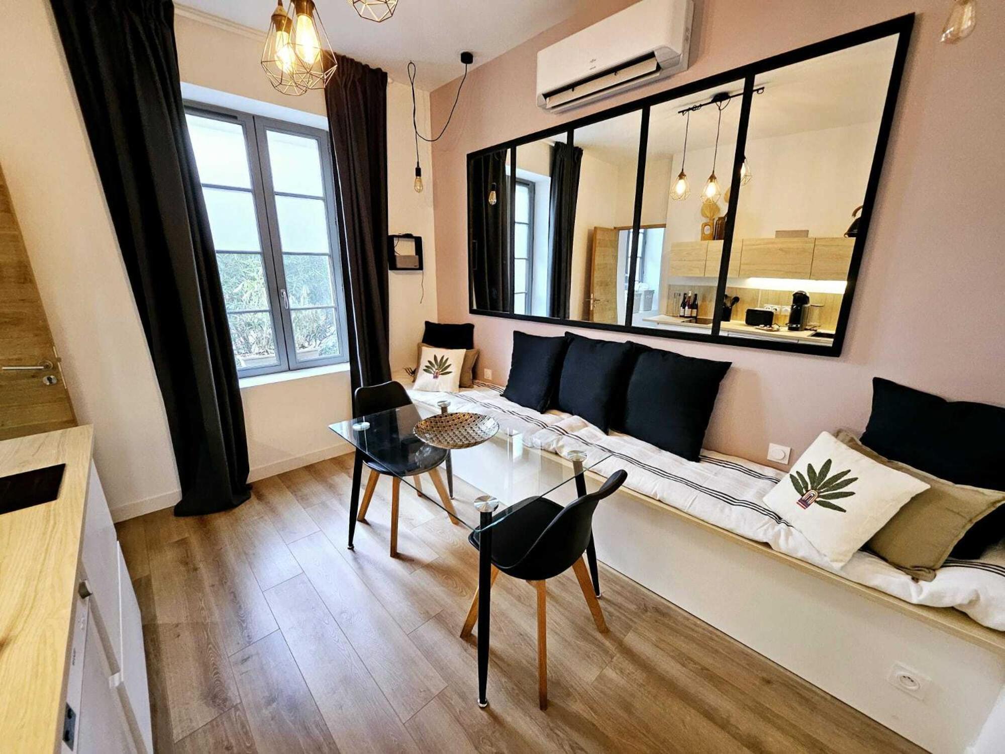La Maison Grivolas Appartements Et Maison D'Hotes アヴィニョン エクステリア 写真