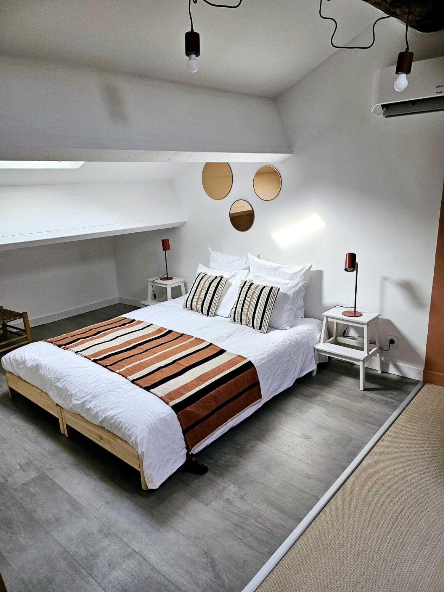 La Maison Grivolas Appartements Et Maison D'Hotes アヴィニョン 部屋 写真